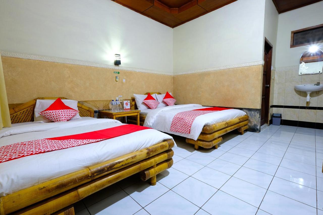 Oyo 1425 Beach Wind Bungalows Gili Trawangan Exterior photo
