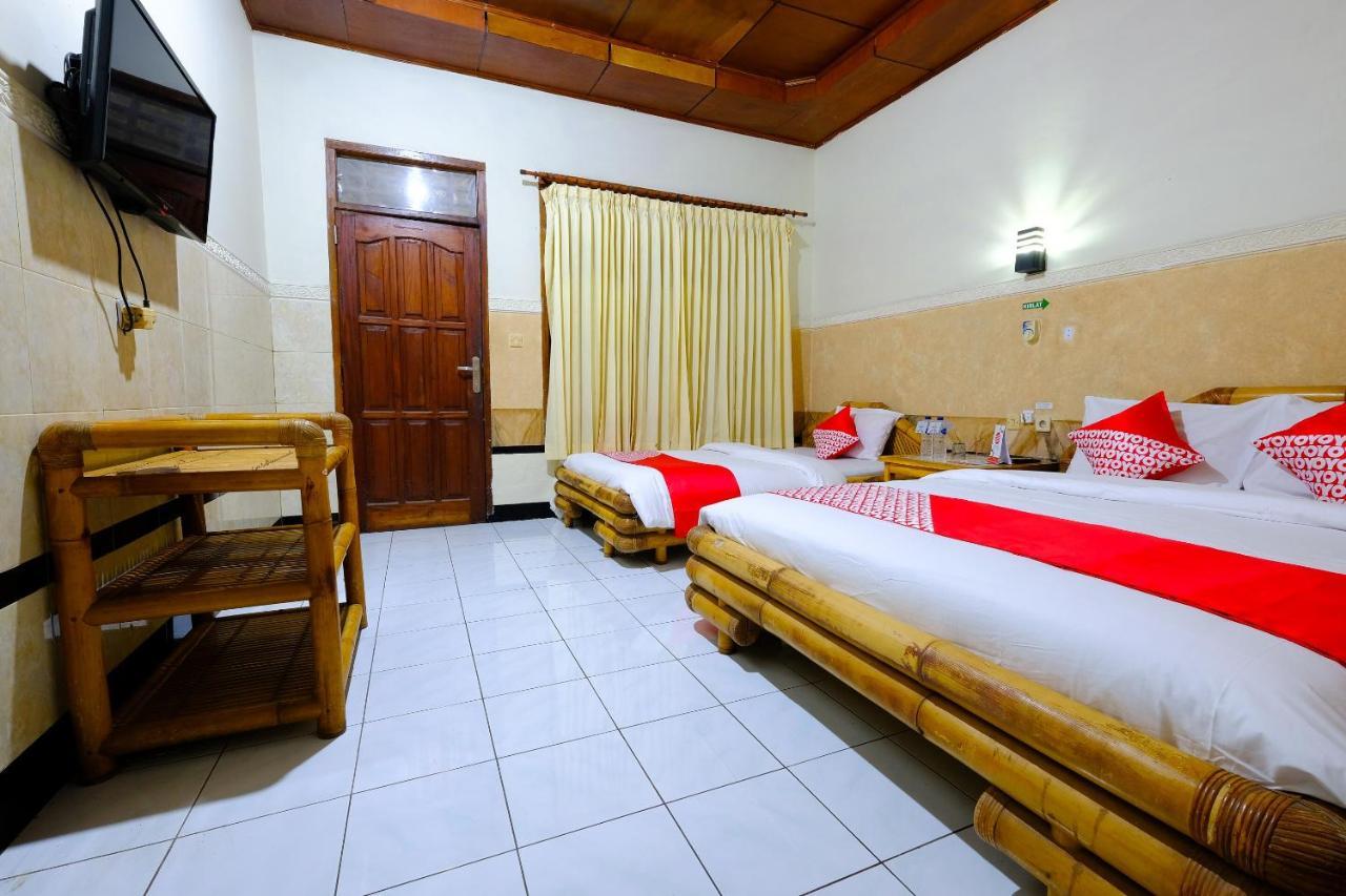Oyo 1425 Beach Wind Bungalows Gili Trawangan Exterior photo