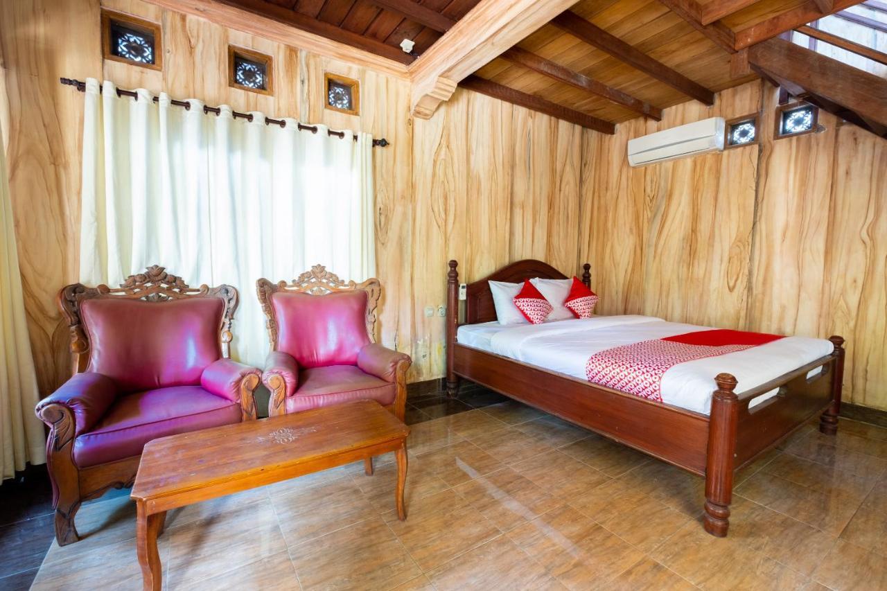 Oyo 1425 Beach Wind Bungalows Gili Trawangan Exterior photo