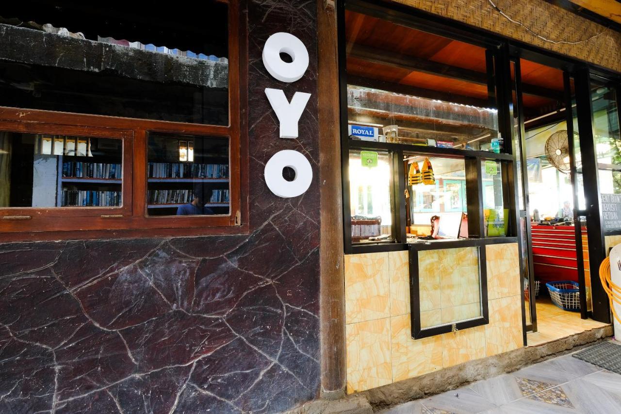 Oyo 1425 Beach Wind Bungalows Gili Trawangan Exterior photo