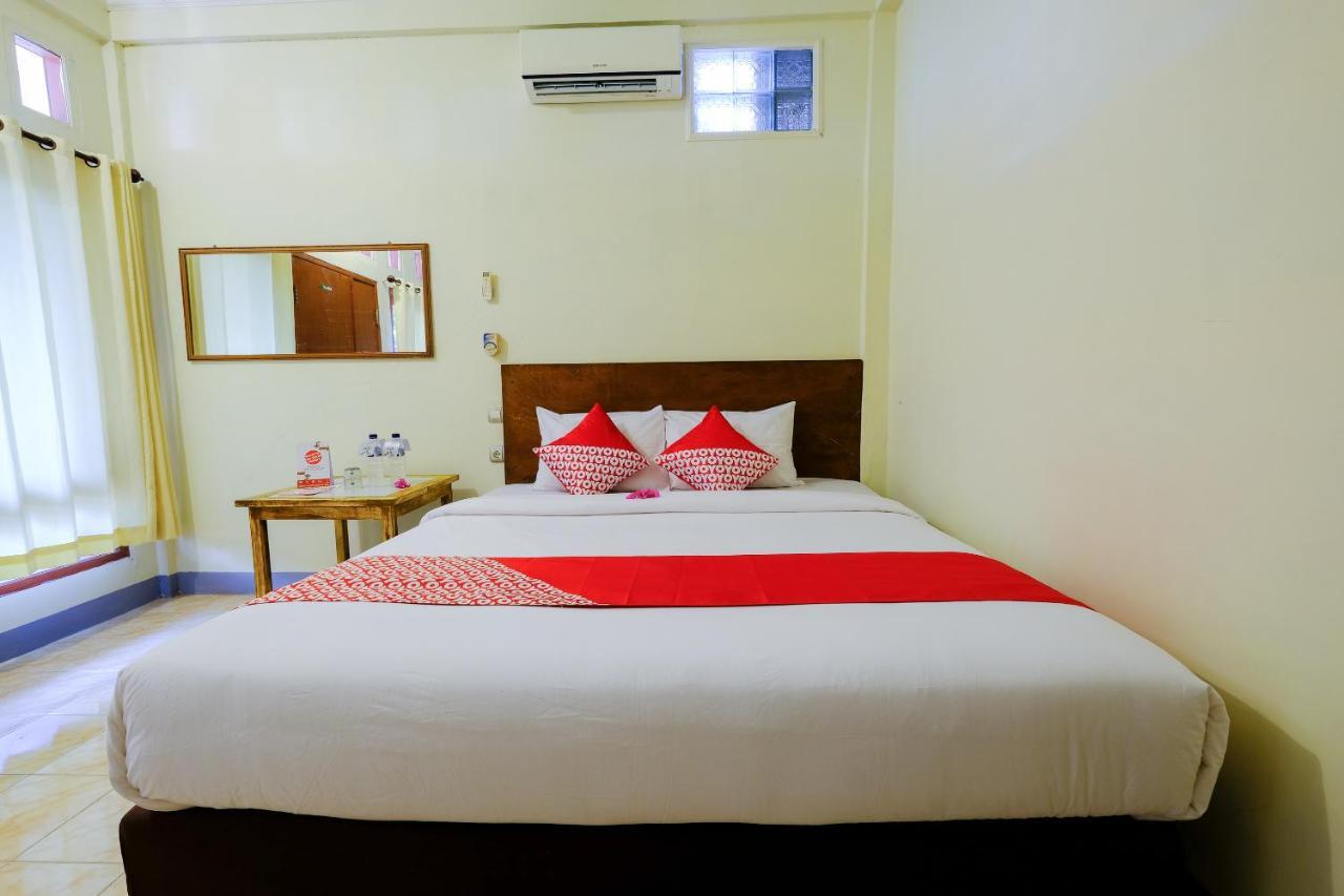 Oyo 1425 Beach Wind Bungalows Gili Trawangan Exterior photo