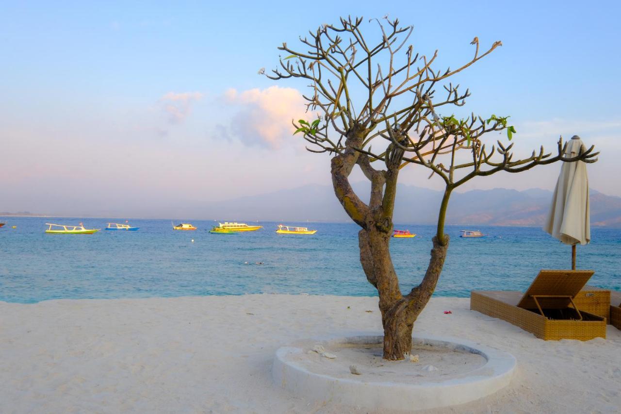 Oyo 1425 Beach Wind Bungalows Gili Trawangan Exterior photo